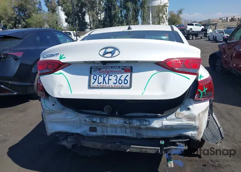 2020 Hyundai Accent Se z USA, uszkodzony, nr VIN 3KPC24A6XLE096779